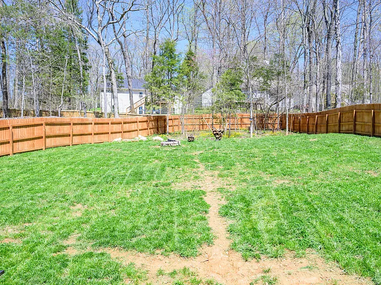 299 Hampton Rd — Photo 13