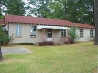 134 W McDowell Rd, Jackson, MS 39204