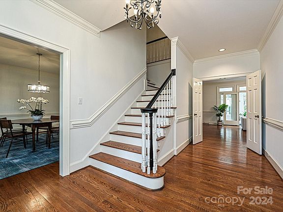 3rd image of 2209 Wharton Ln