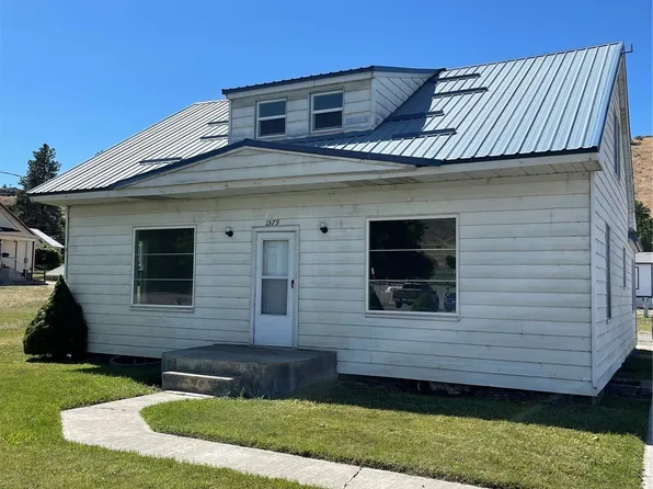 1579 2nd Ave N, Okanogan, WA 98840