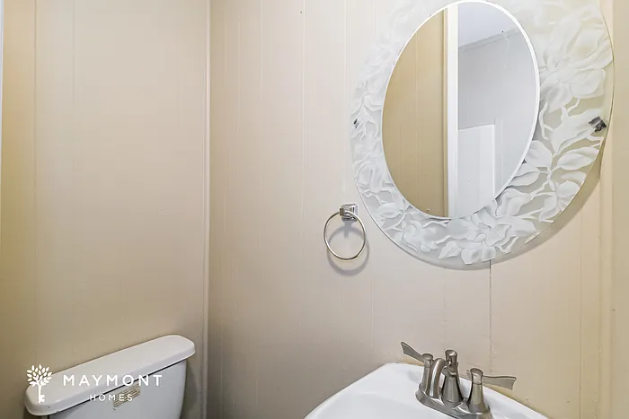 624 Robert E Lee Pkwy — Photo 13