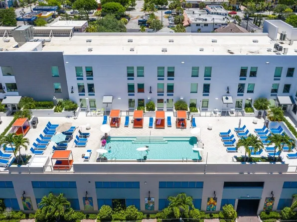 236 SE Fifth Avenue #303, Delray Beach, FL 33483