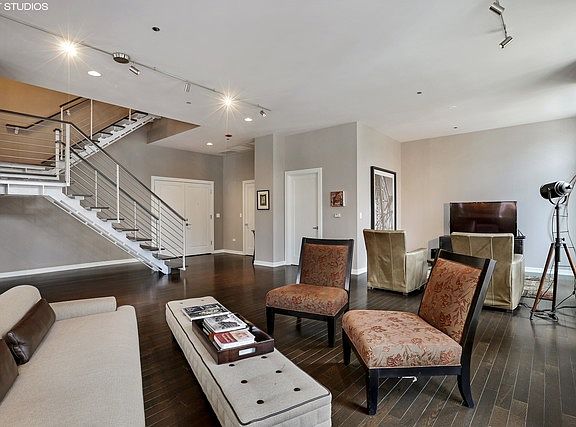 3rd image of 6 N Michigan Ave #1903