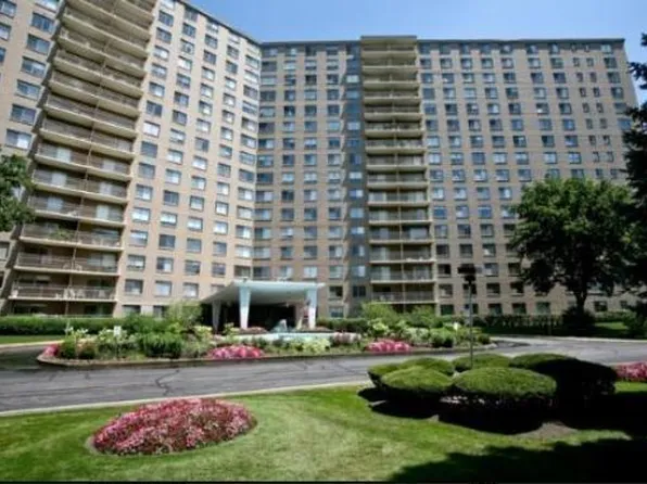 7061 N Kedzie Ave Suite 313, Chicago, IL 60645