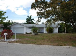 145 Heather Grove Ln, Naples, FL 34113