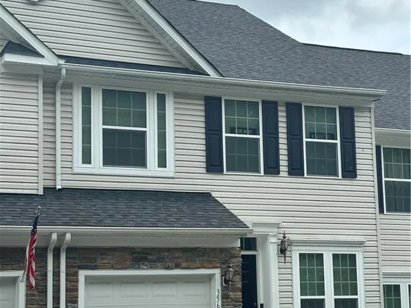 3561 Windsor Ct, Nazareth, PA 18064