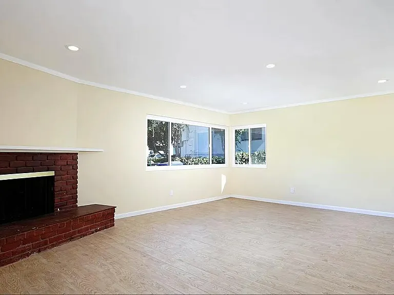 5273 Stone Ct — Photo 1
