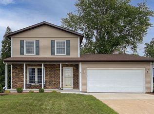 61 Clive Dr NW, Cedar Rapids, IA 52405