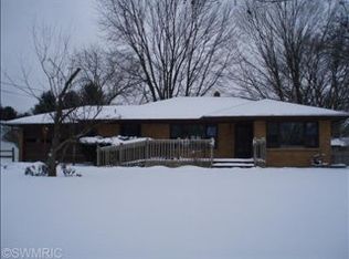 130 Naman Ct, Wayland, MI 49348