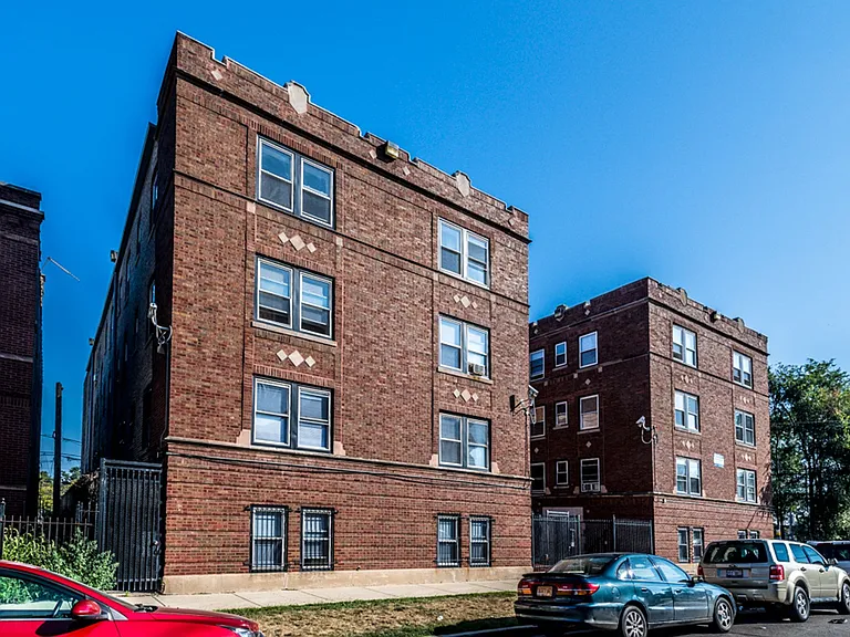 4814-4820 W Monroe St — Photo 18