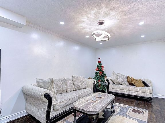 5th image of 55 Castlehill Rd