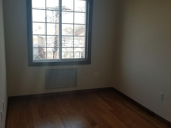 4th image of 5518 Avenue O #2