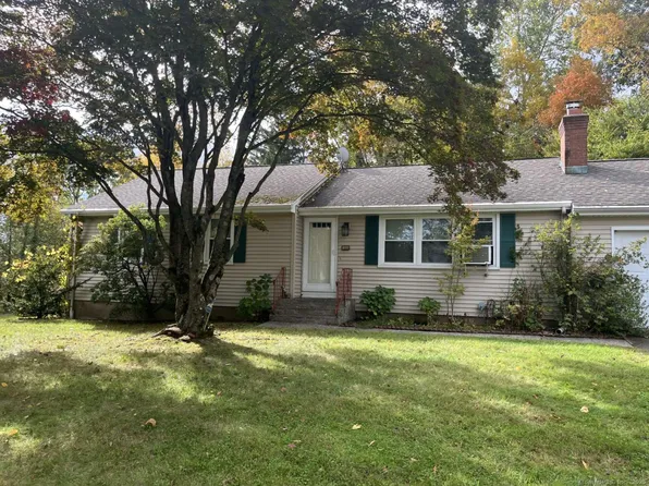 568 Chamberlain Highway, Berlin, CT 06037