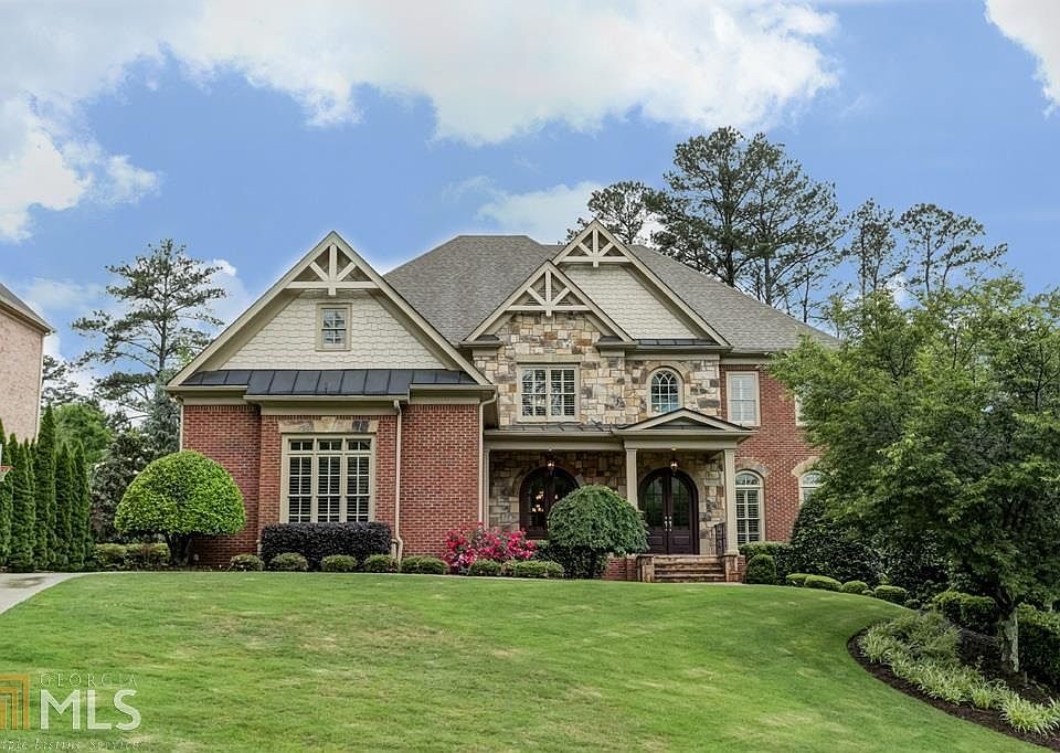 2nd image of 8765 Sawgrass Way