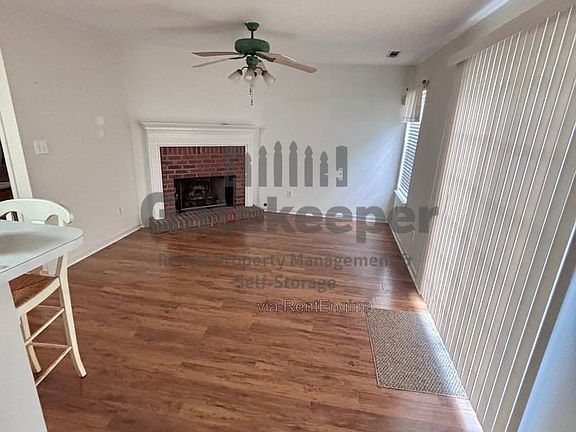 2nd image of 644 N Fairfield Dr