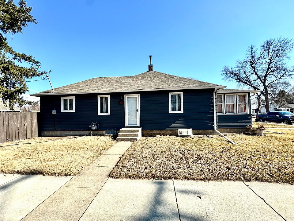 1st image of 120 S Foster St