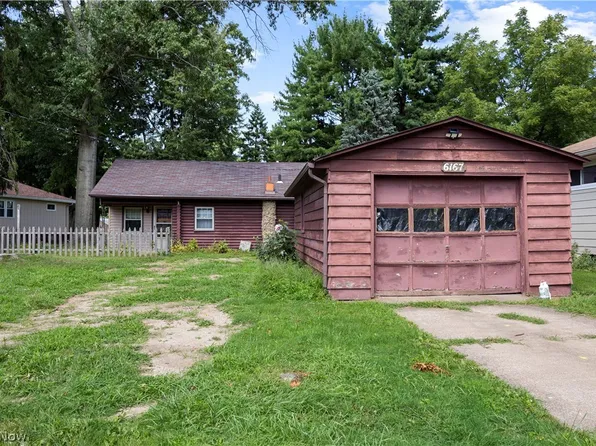 6167 Lake Ave, Elyria, OH 44035