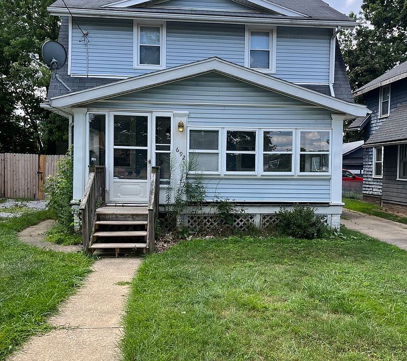1st image of 692 Glendora Ave