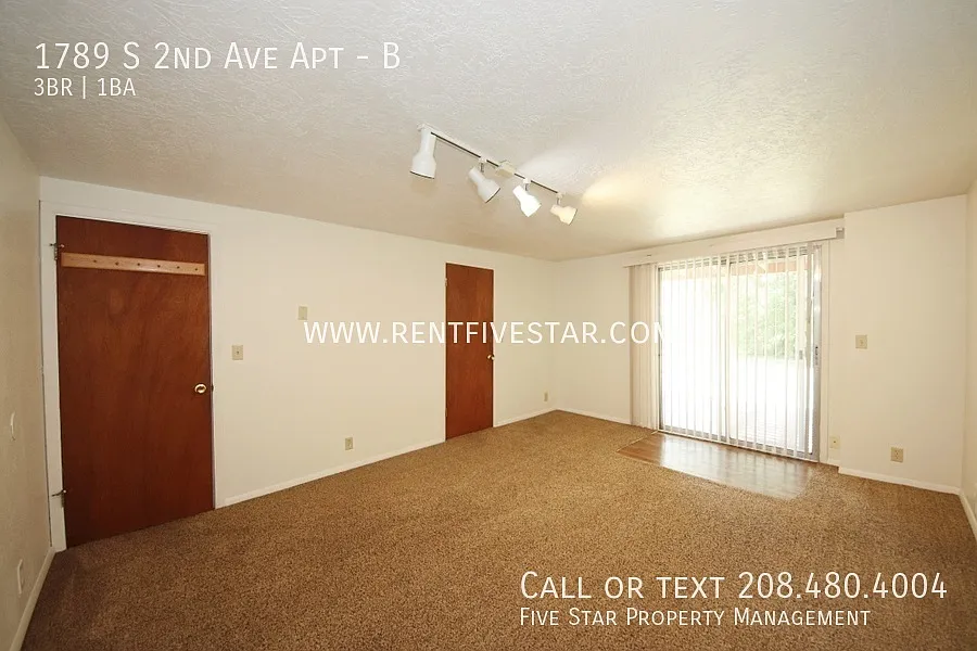 Spacious 3 Bedroom Apartment in University Area! — Photo 2