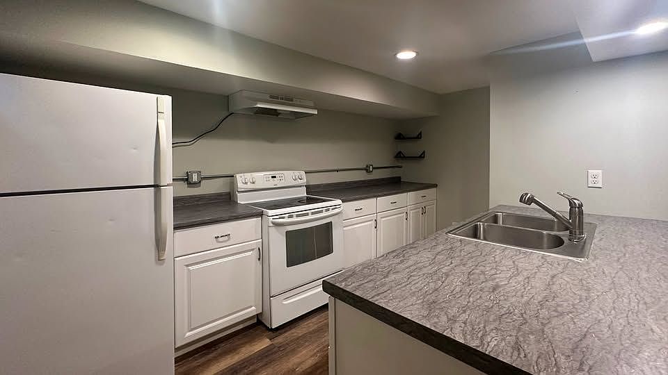 2nd image of 1019 Wisconsin St