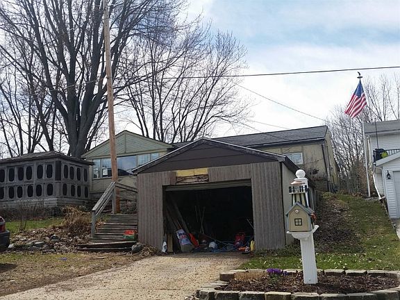 4th image of 15035 Gary Lee Ave NE