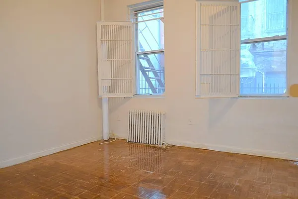 Rented by Town Residential | media 28