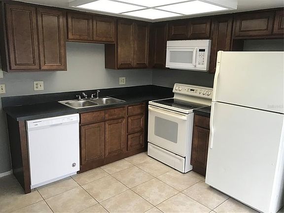 2nd image of 3556 Khayyam Ave
