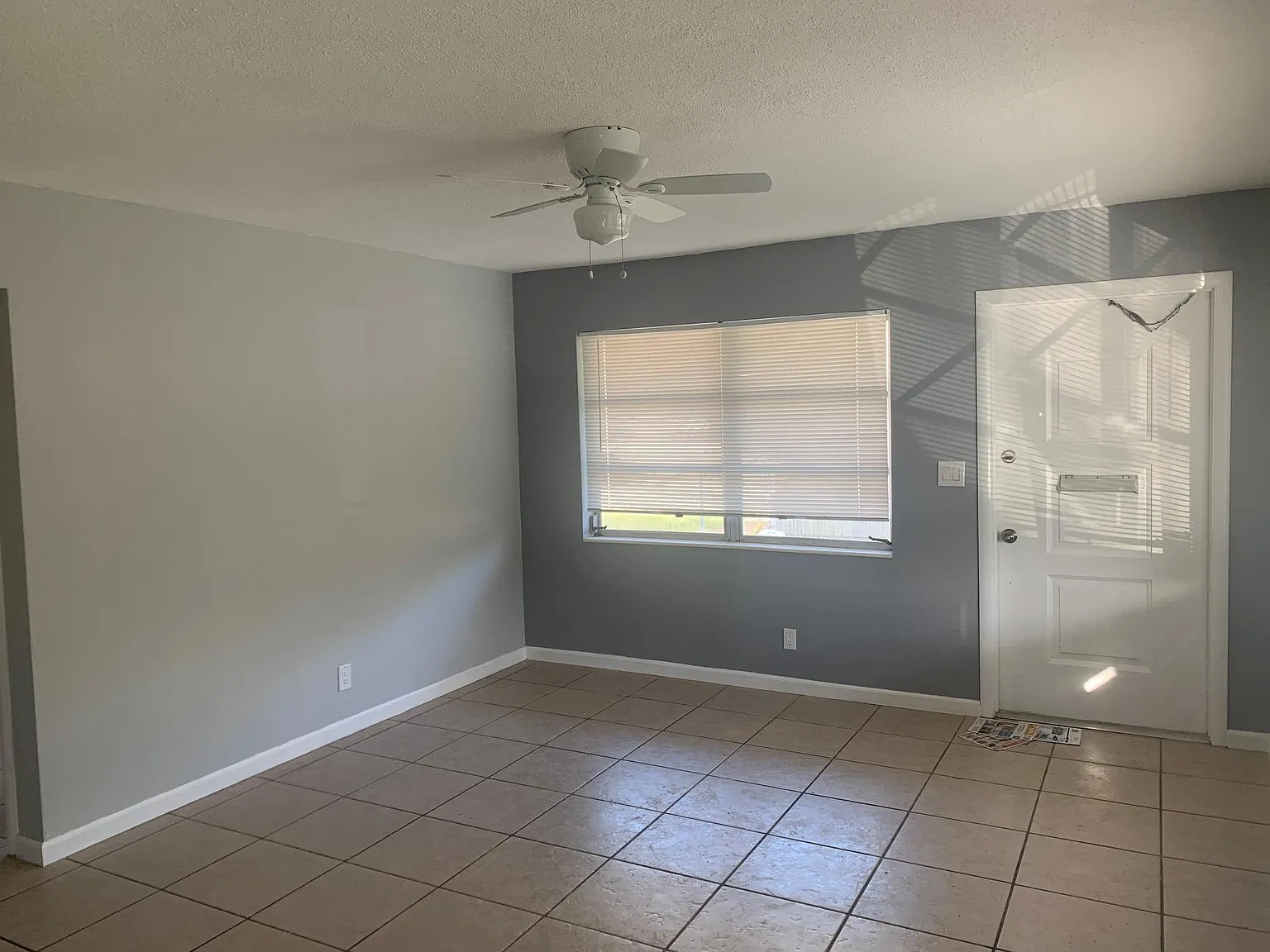 2 bed, 800 sqft, $1,799 — Photo 2