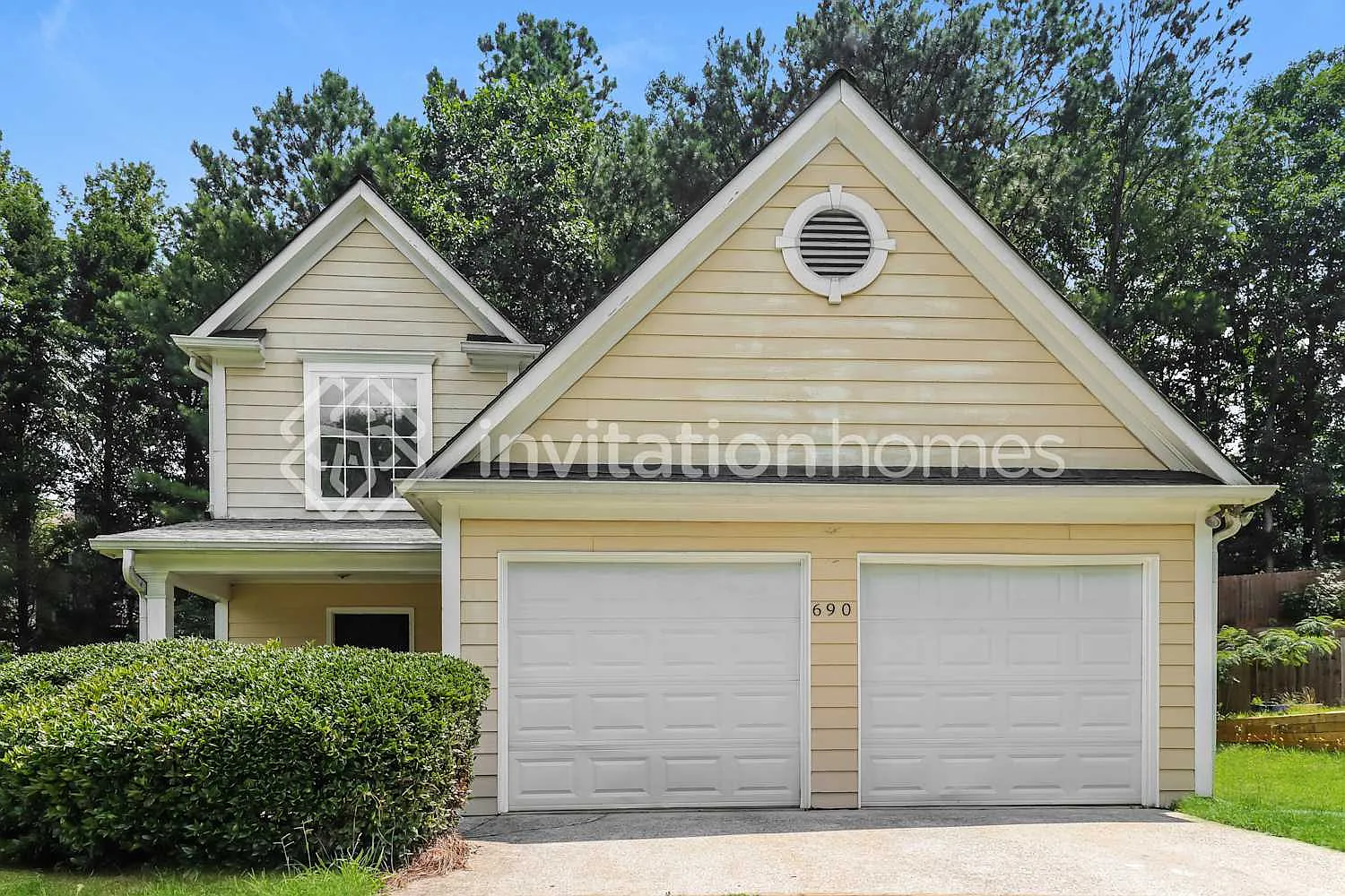 690 Coventry Township Ln Marietta, GA 30062 — Photo 1