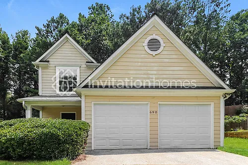 690 Coventry Township Ln Photo 1