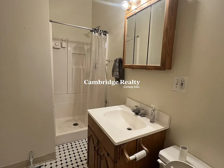 346 Faneuil St #2T — Photo 9
