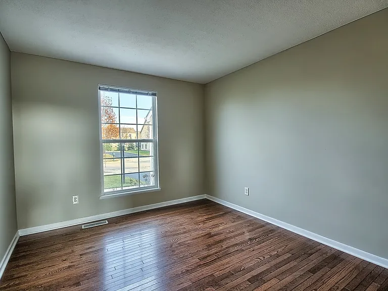 7233 Springview Ln — Photo 5
