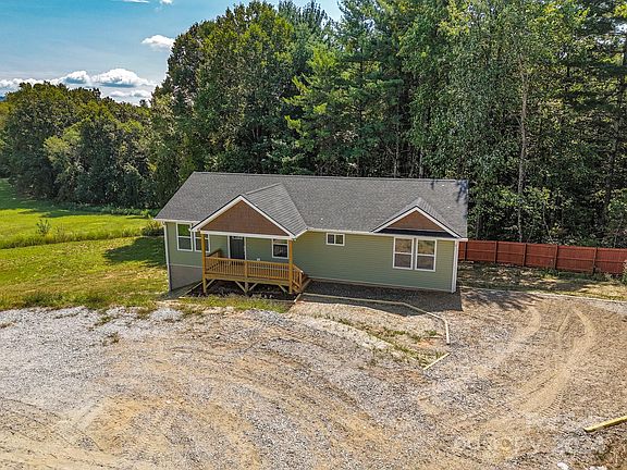 2nd image of 67 Owls Nest Ln