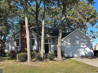68 Rosalind Cir, Sicklerville, NJ 08081