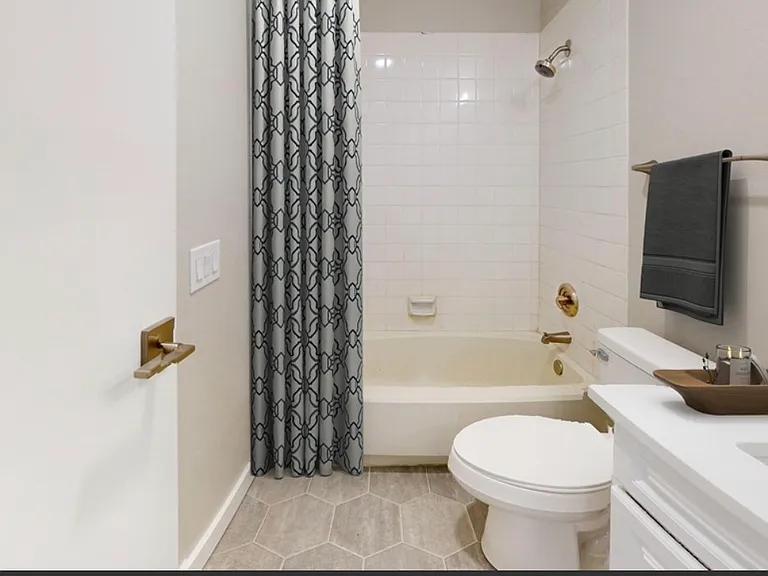 22700 28th Ave S #310 — Photo 8