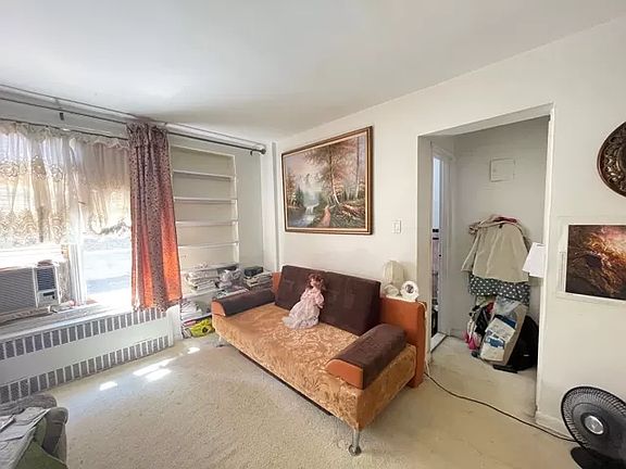 4th image of 1350 E 5th St APT 1H