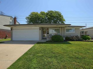 36624 Clifford Dr, Sterling Heights, MI 48312