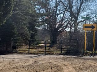 9463 Cherry St, Fostoria, MI 48435