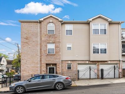 120 Oraton St, Newark, NJ, 07104