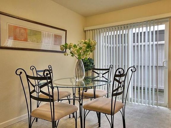 4th image of 1293 Pine Creek Way APT A