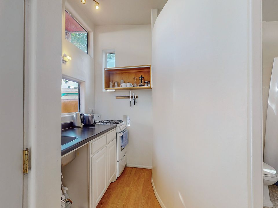 1st image of 601 Noble Pl NE #2