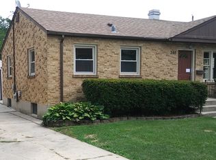 395 Hamilton Ave, Elgin, IL 60123