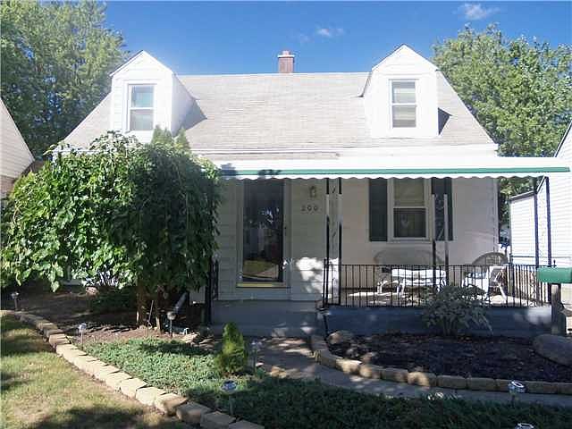 1st image of 200 Parkhurst Blvd