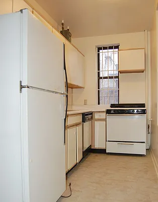 Rented by Stonecrest Realty | media 24