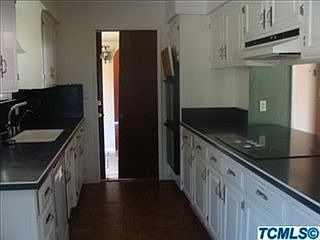 4th image of 2239 E Feemster Ave