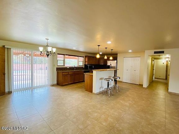 4th image of 1621 N Andros Pl