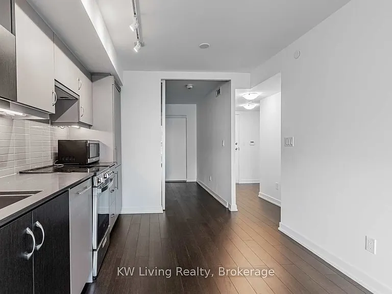 181 Huron St #807 — Photo 9