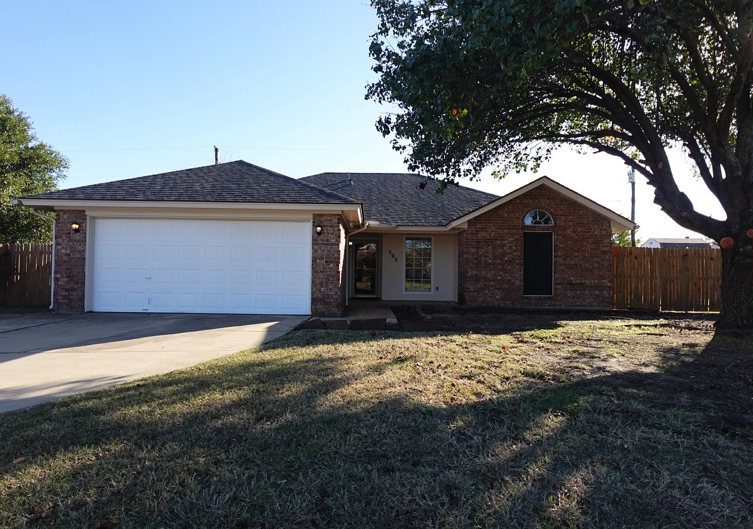 303 Branson Rd — Photo 1