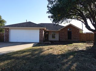 303 Branson Rd, Roanoke, TX 76262