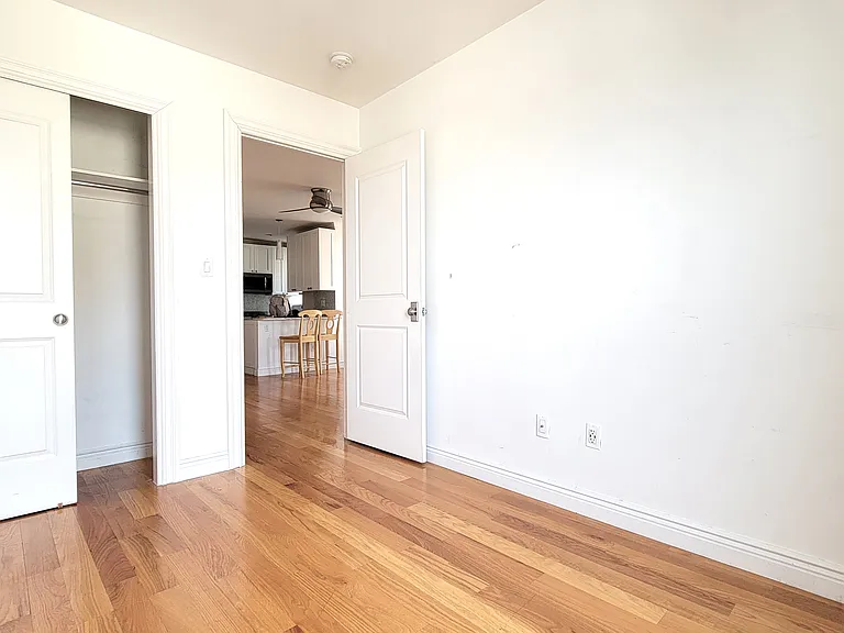 500 Cathedral Pkwy #3C — Photo 5